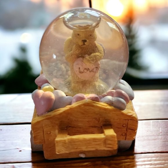 ABC DISTRIBUTING VALENTINE Waterball Snowglobe Train - Picture 5 of 12
